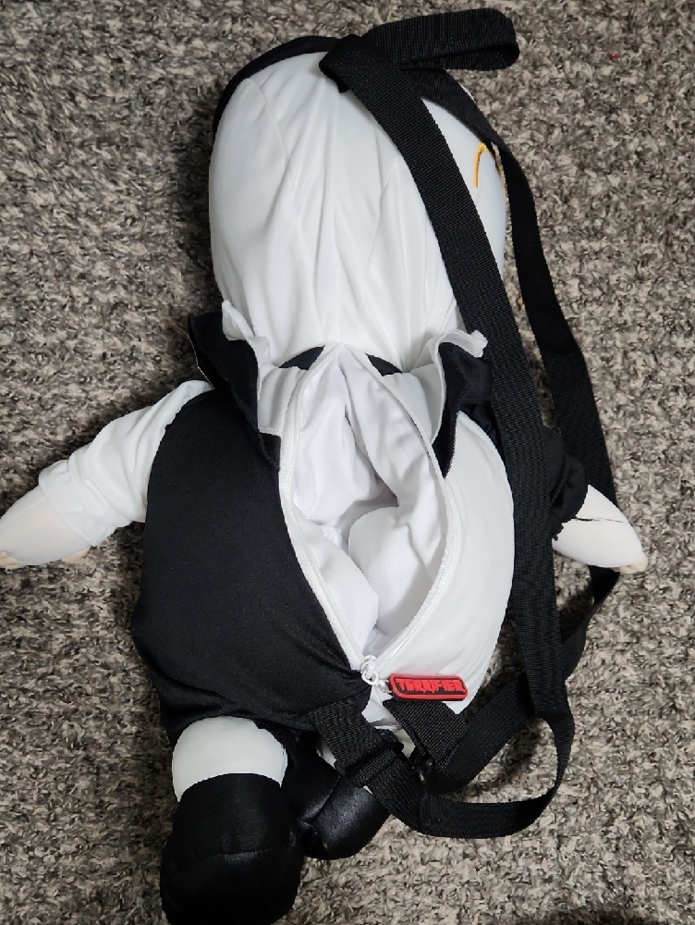 Terrifier Plush Backback - Picture 2 of 5